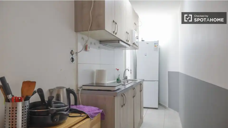 Habitación en Cortes - Huertas