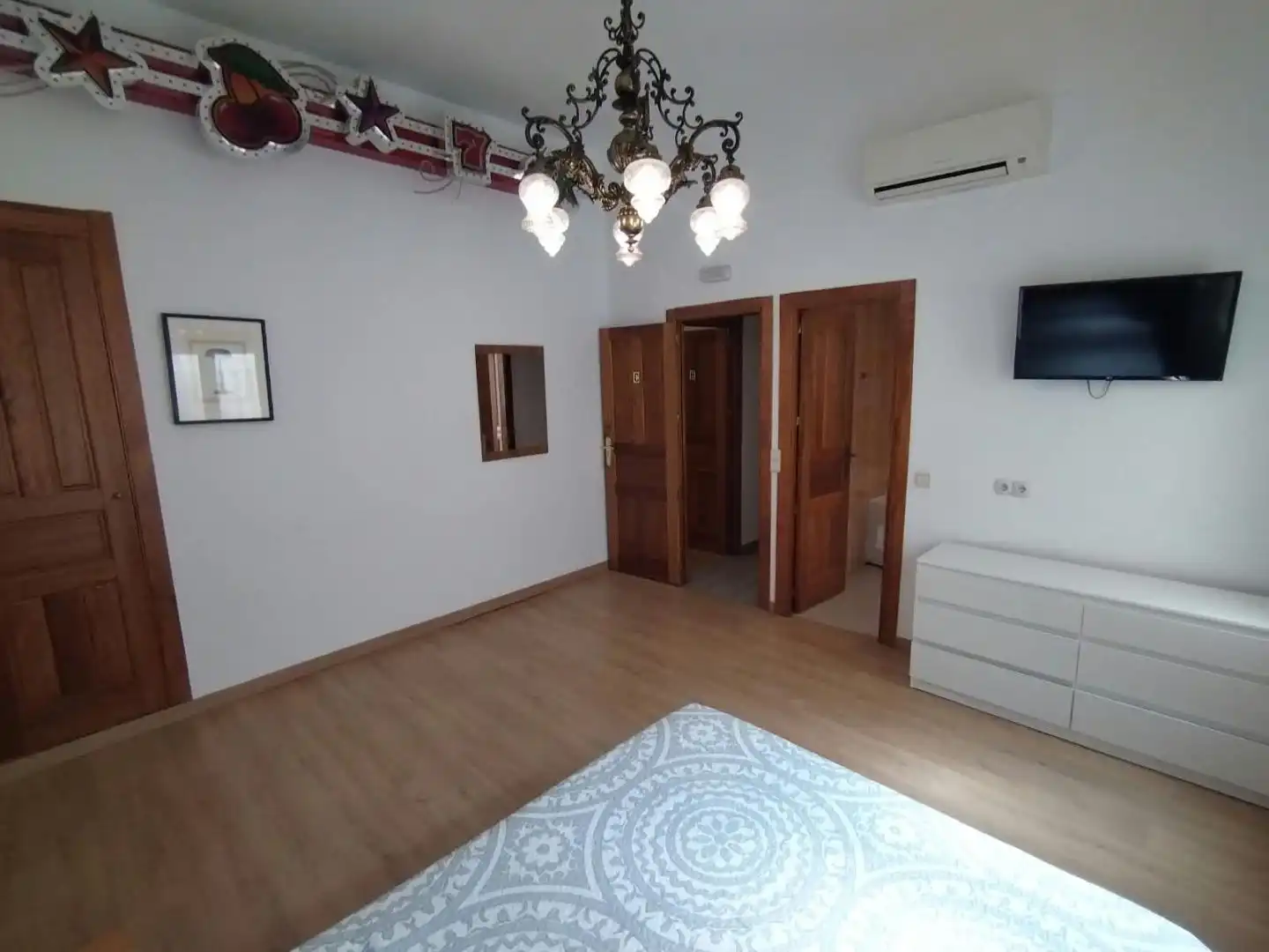 Bedroom of Flat for rent in Madrid  with Air Conditioner, Heating and Furnished