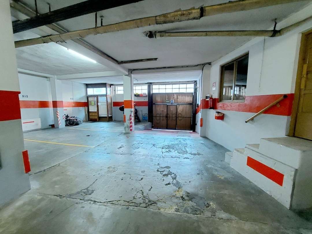 Parking of Premises for sale in Oviedo 