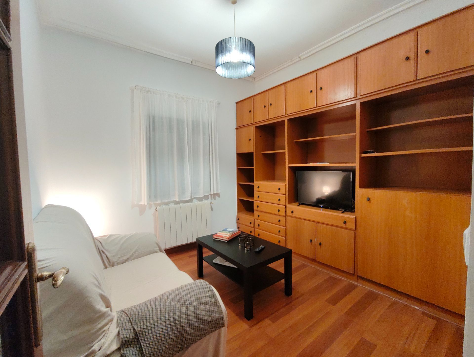 Sala d'estar de Pis de lloguer en Hernani amb Calefacció i Moblat