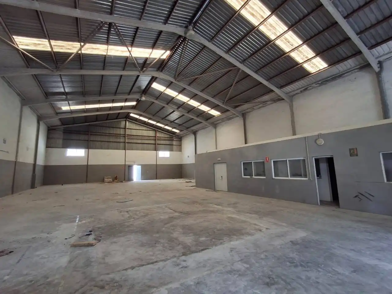 Nave industrial de alquiler en Sollana