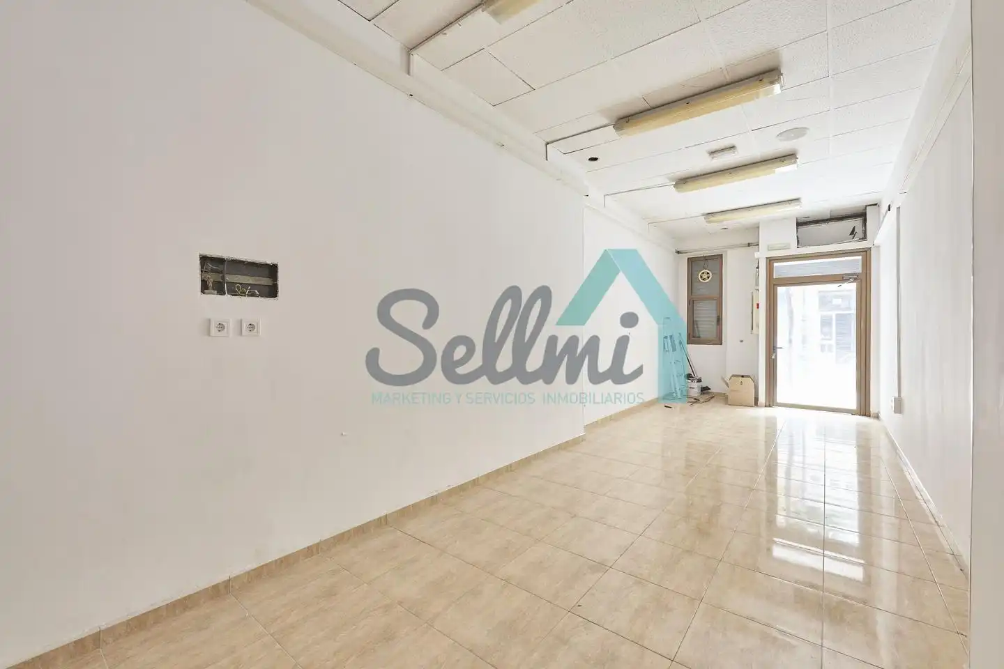 Business premises for sale in Calle Pérez de Ayala