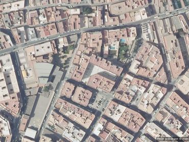 Locale commerciale in vendita a Adra