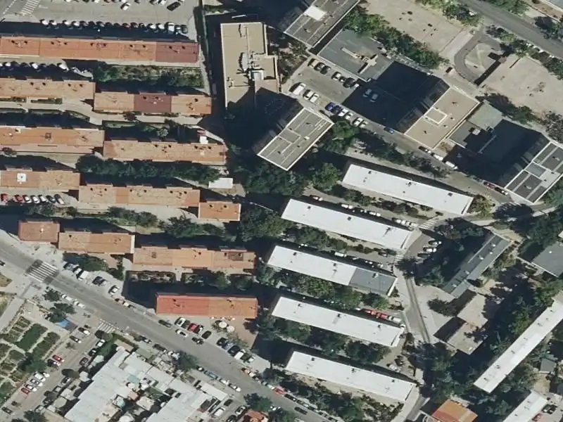 Casa en venda a CL. ALCALA DE GUADAIRA 22 5ª Planta IZDA