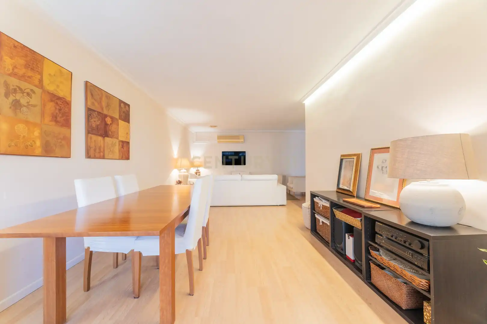 Comedor de Piso en venta en Valencia con Aire acondicionado, Trastero y Balcón