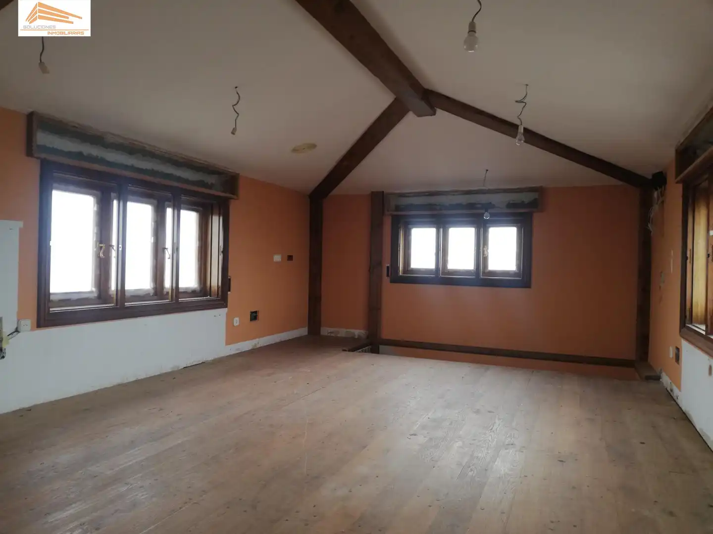 Einfamilien-Reihenhaus zum Verkauf in Pesquera de Duero