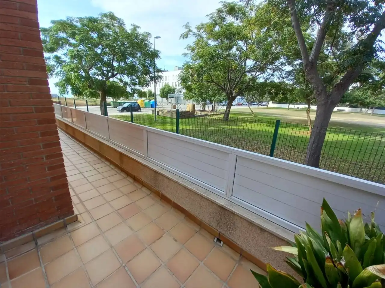Terraza de Piso de alquiler en Cubelles con Aire acondicionado, Calefacción y Jardín privado