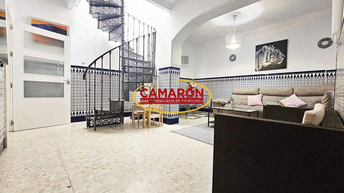 Casa adosada en venda en Coria del Río amb Terrassa