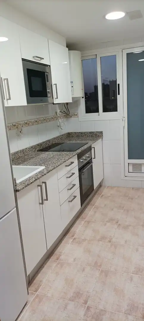 Küche von Wohnung zur Miete in Burjassot mit Balkon