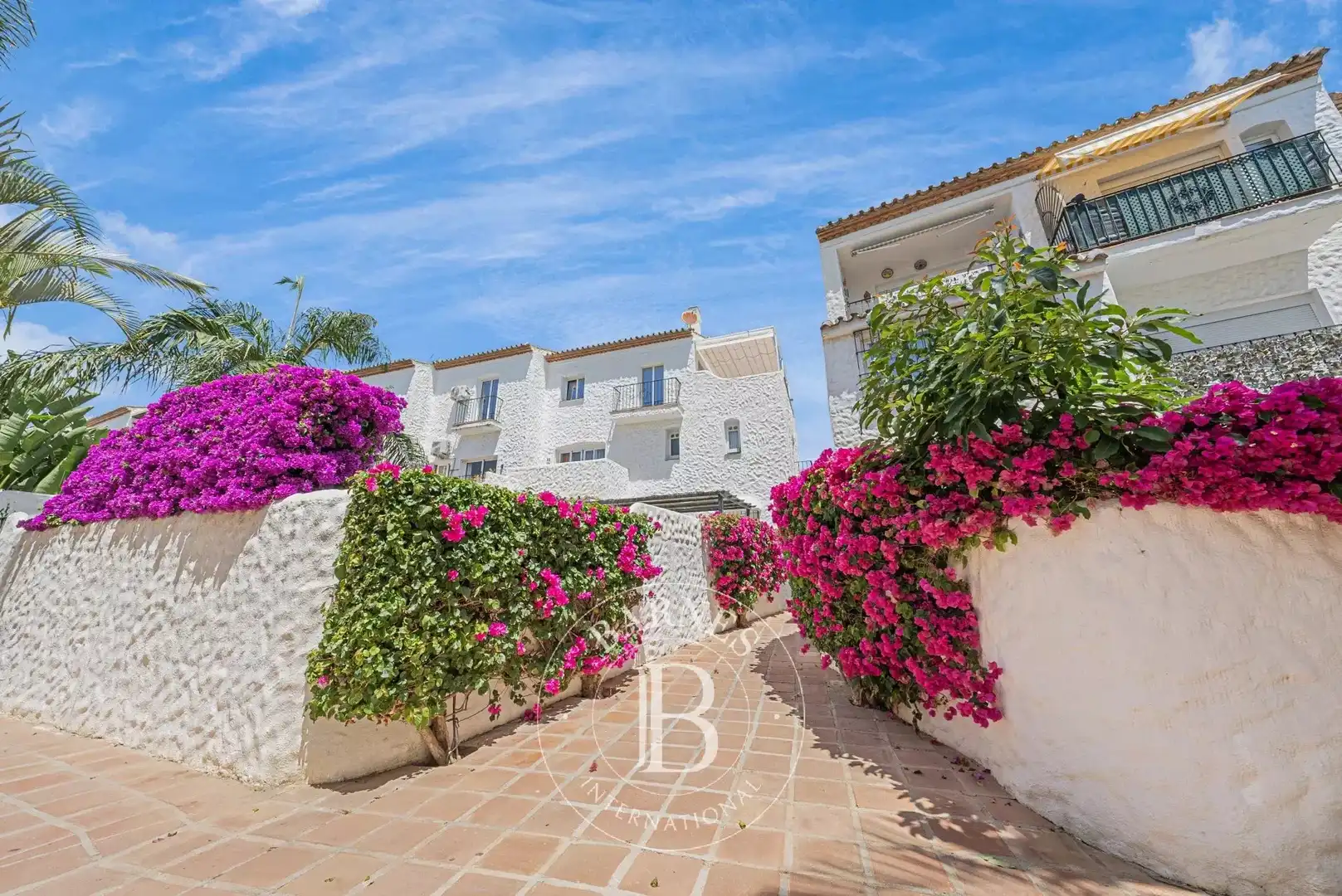 Vista exterior de Piso en venta en Estepona con Aire acondicionado, Calefacción y Terraza