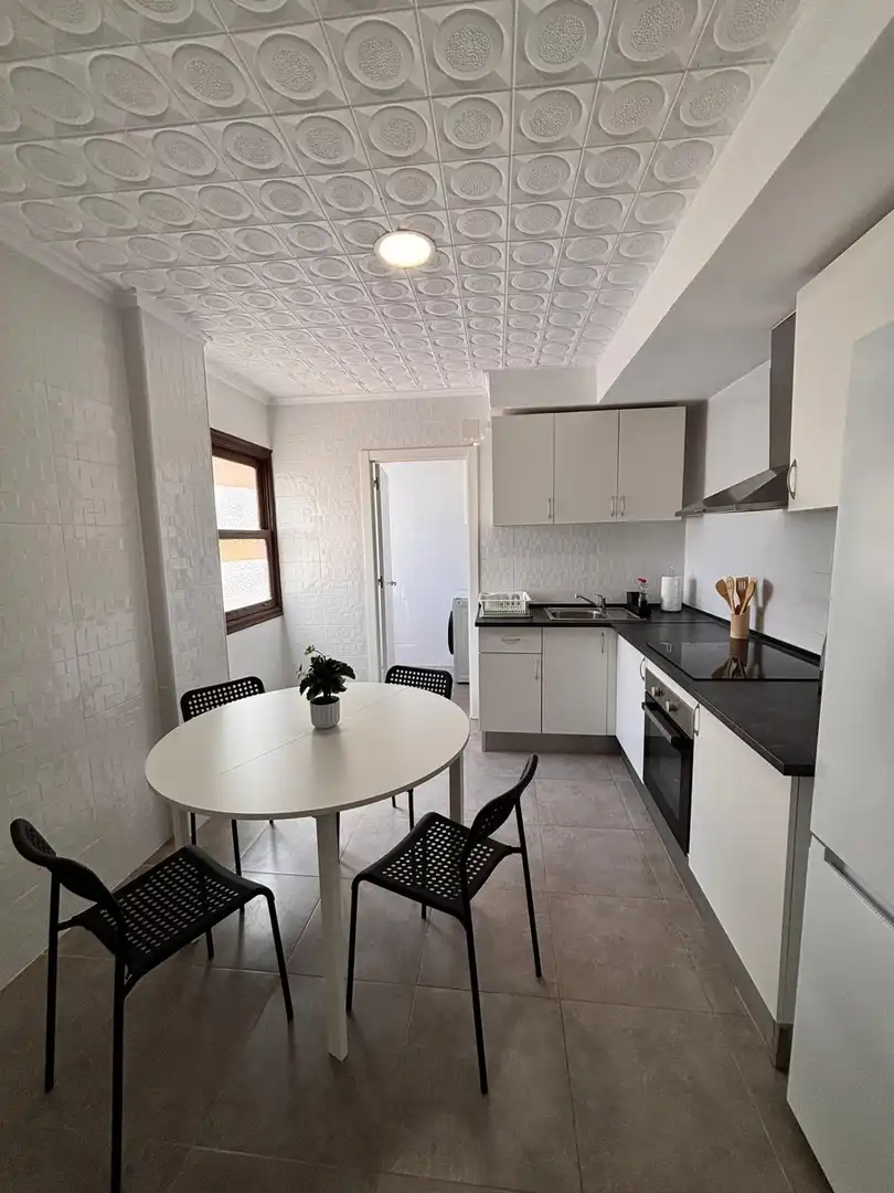 Kitchen of Flat for share in Elche / Elx  with Heating, Terrace and Furnished