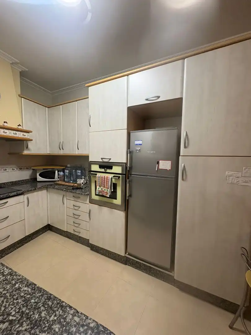 Cocina de Casa o chalet en venta en O Grove   con Calefacción, Jardín privado y Terraza