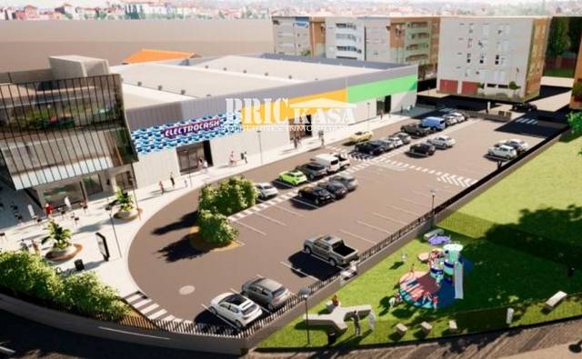 Local comercial en Alquiler en Calle Cueva de la Pileta en Nuevo Cáceres