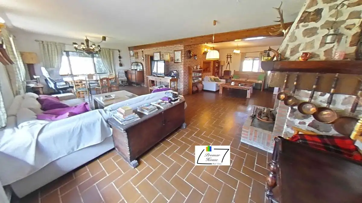 Sala de estar de Casa o chalet en venta en Muñogrande con Calefacción, Jardín privado y Trastero