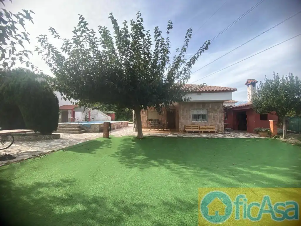 Vista exterior de Casa o chalet en venta en La Pobla de Tornesa con Terraza, Trastero y Piscina