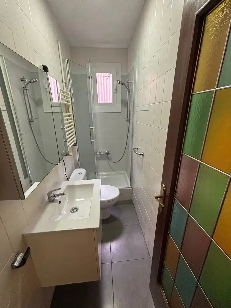 Baño de Piso en venta en Barcelona con Aire acondicionado, Calefacción y Horno