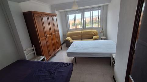 Foto 3 de Piso de alquiler en A Gándara, Narón