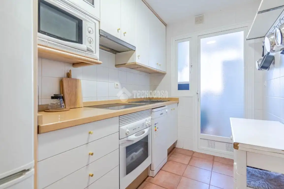 Cuina de Pis en venda en Motril amb Aire condicionat i Terrassa