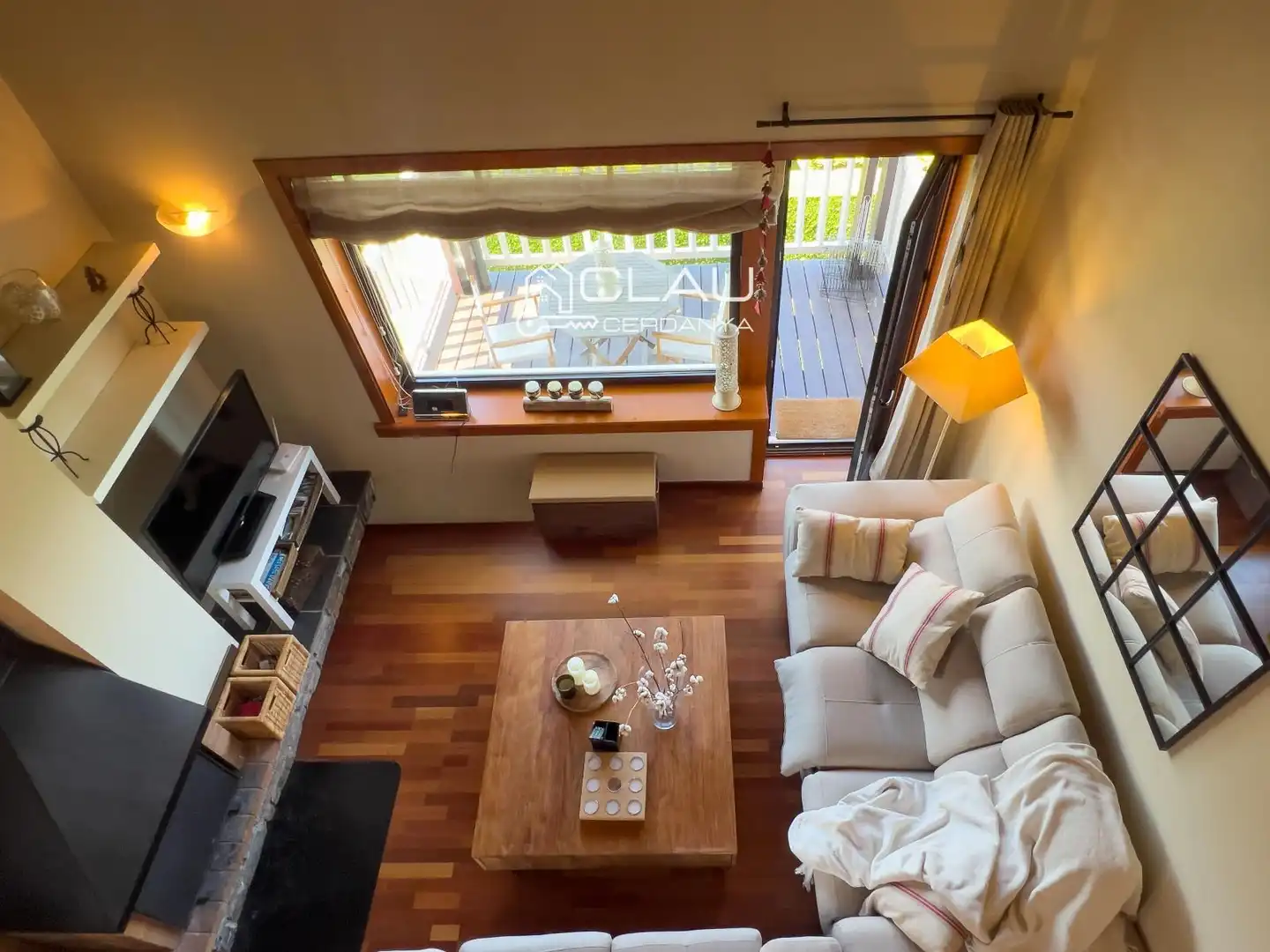 Living room of Duplexes for rent in Osséja  with Heating, Parquet flooring and Terrace
