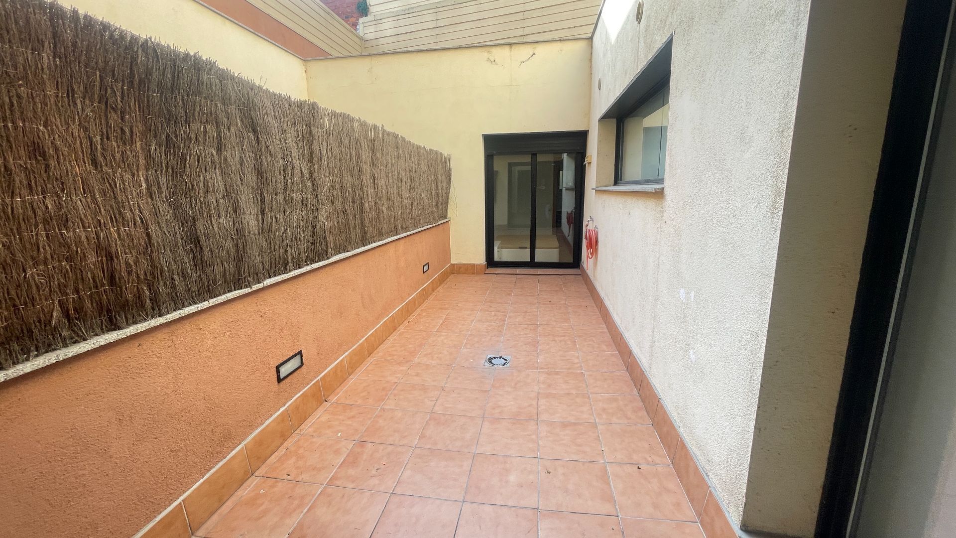 Terrassa de Pis en venda en Terrassa amb Aire condicionat, Calefacció i Jardí privat