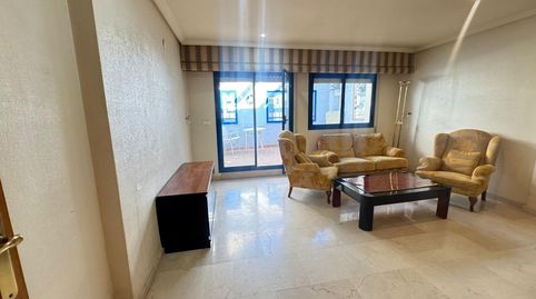 Foto 2 de Pis de lloguer a Calle del Arquitecto Morell, Ensanche - Diputación, Alicante / Alacant