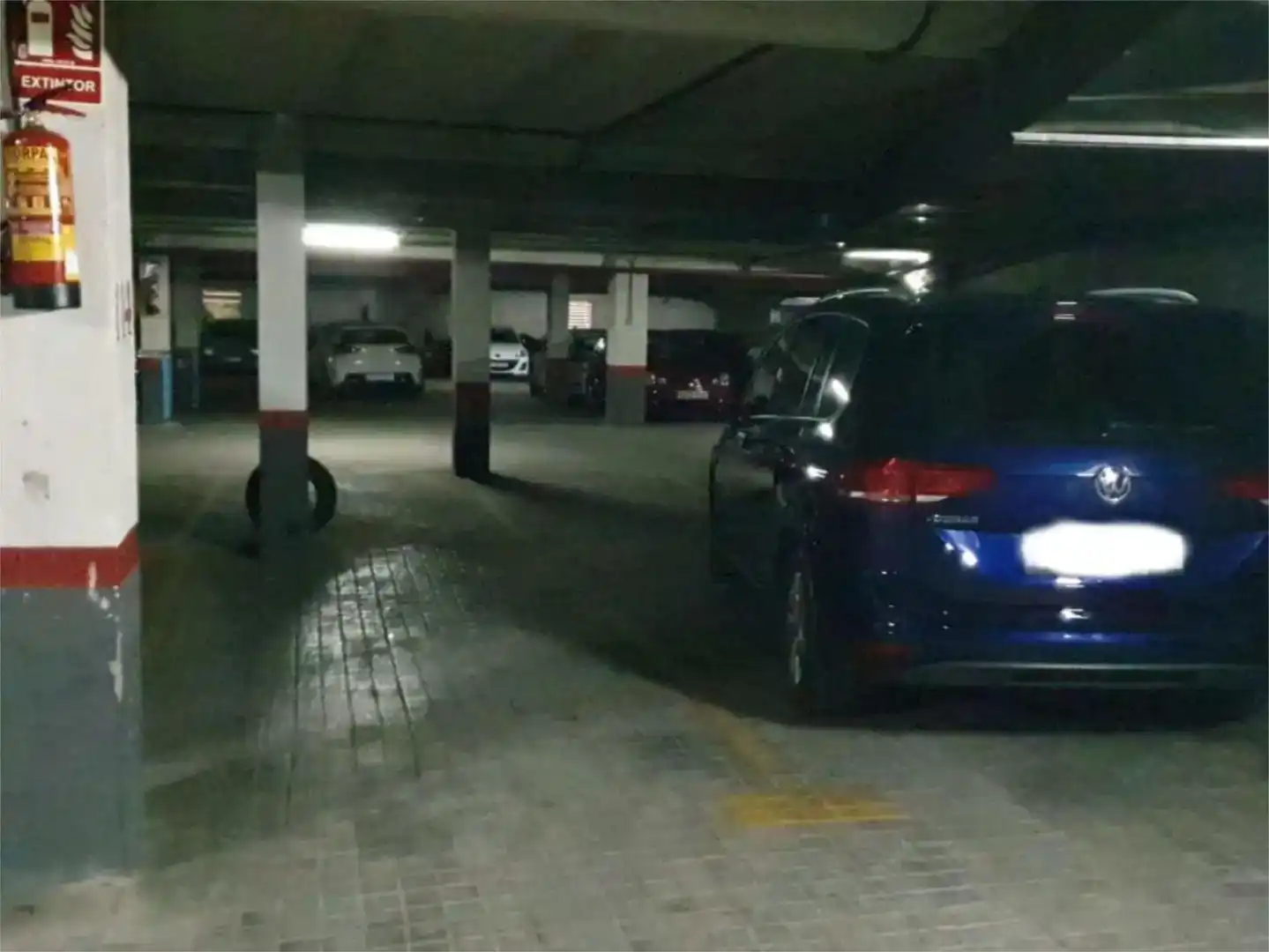 Parking of Garage for rent in Madrid