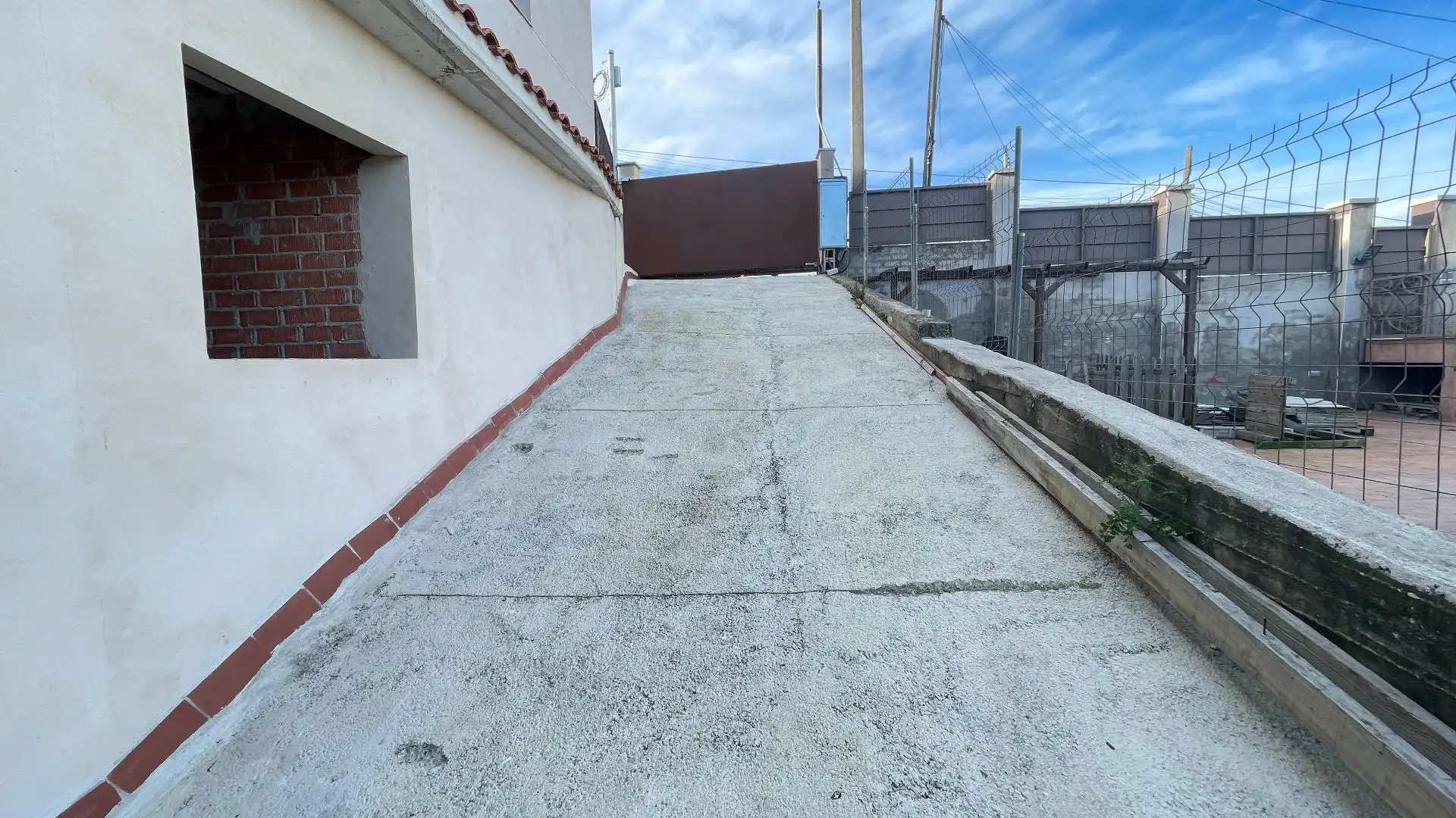 Parking de Casa o chalet de alquiler en Terrassa con Calefacción, Jardín privado y Terraza