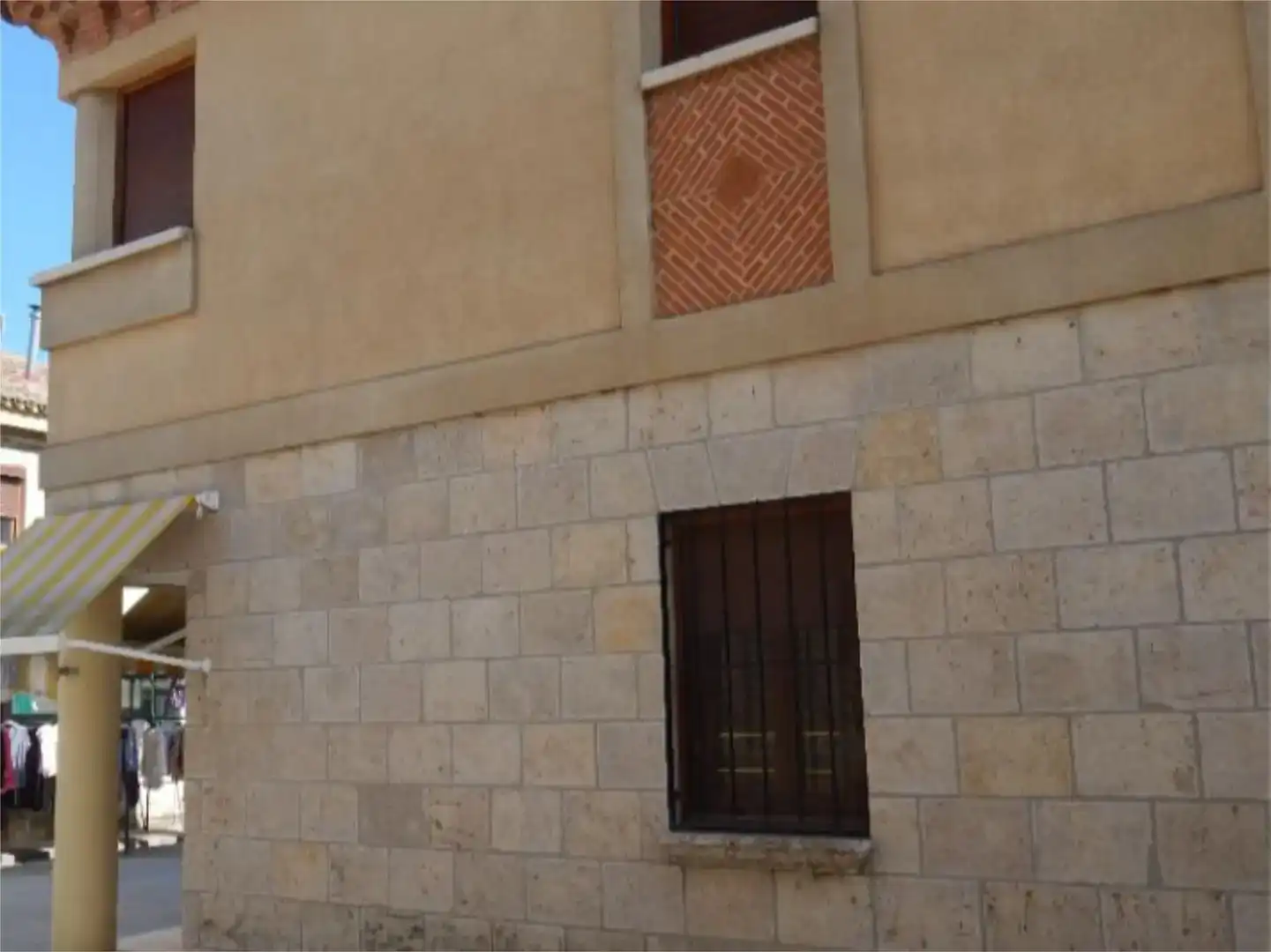 Vista exterior de Piso en venta en Astudillo con Trastero y Amueblado