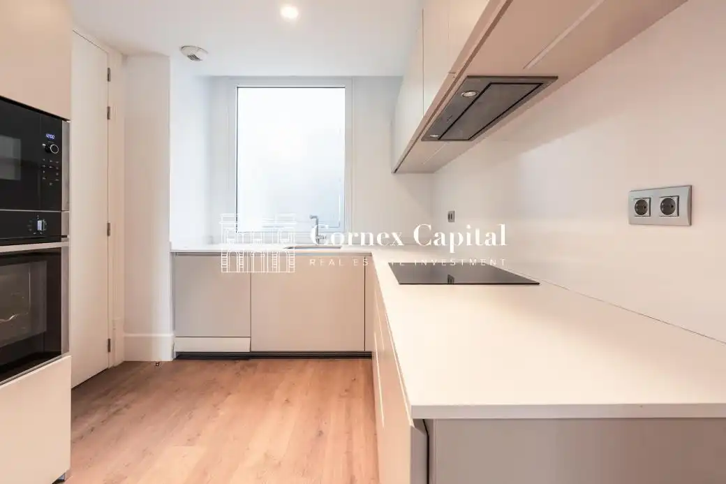 Küche von Maisonette zum Verkauf in Barcelona mit Heizung, Terrasse und Abstellraum