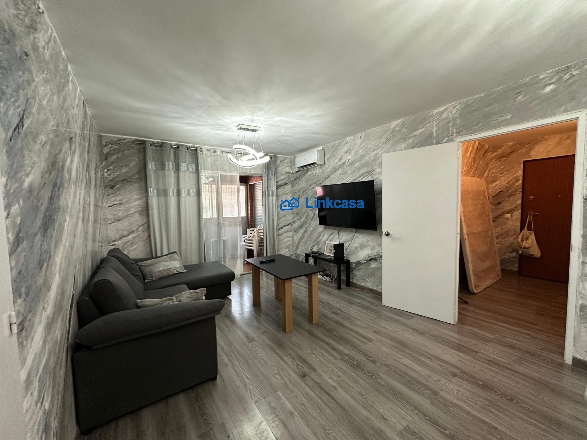 Sala d'estar de Pis en venda en  Madrid Capital amb Aire condicionat, Calefacció i Terrassa