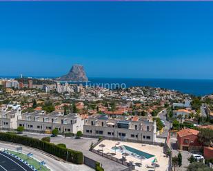 Vista exterior de Casa adosada en venda en Calpe / Calp amb Aire condicionat, Terrassa i Traster