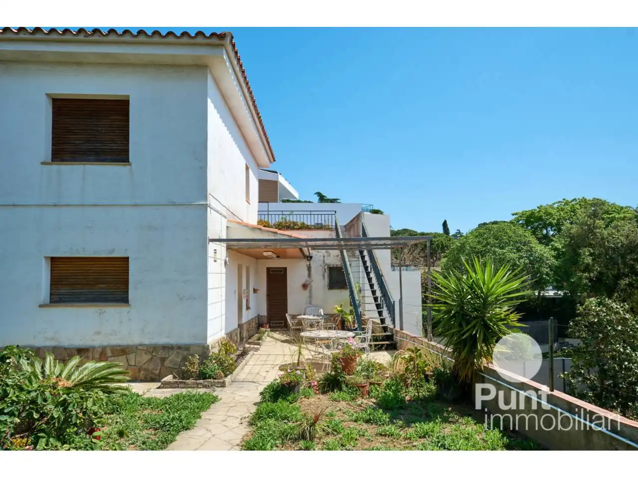 Vista exterior de Casa o chalet en venta en Premià de Dalt con Piscina