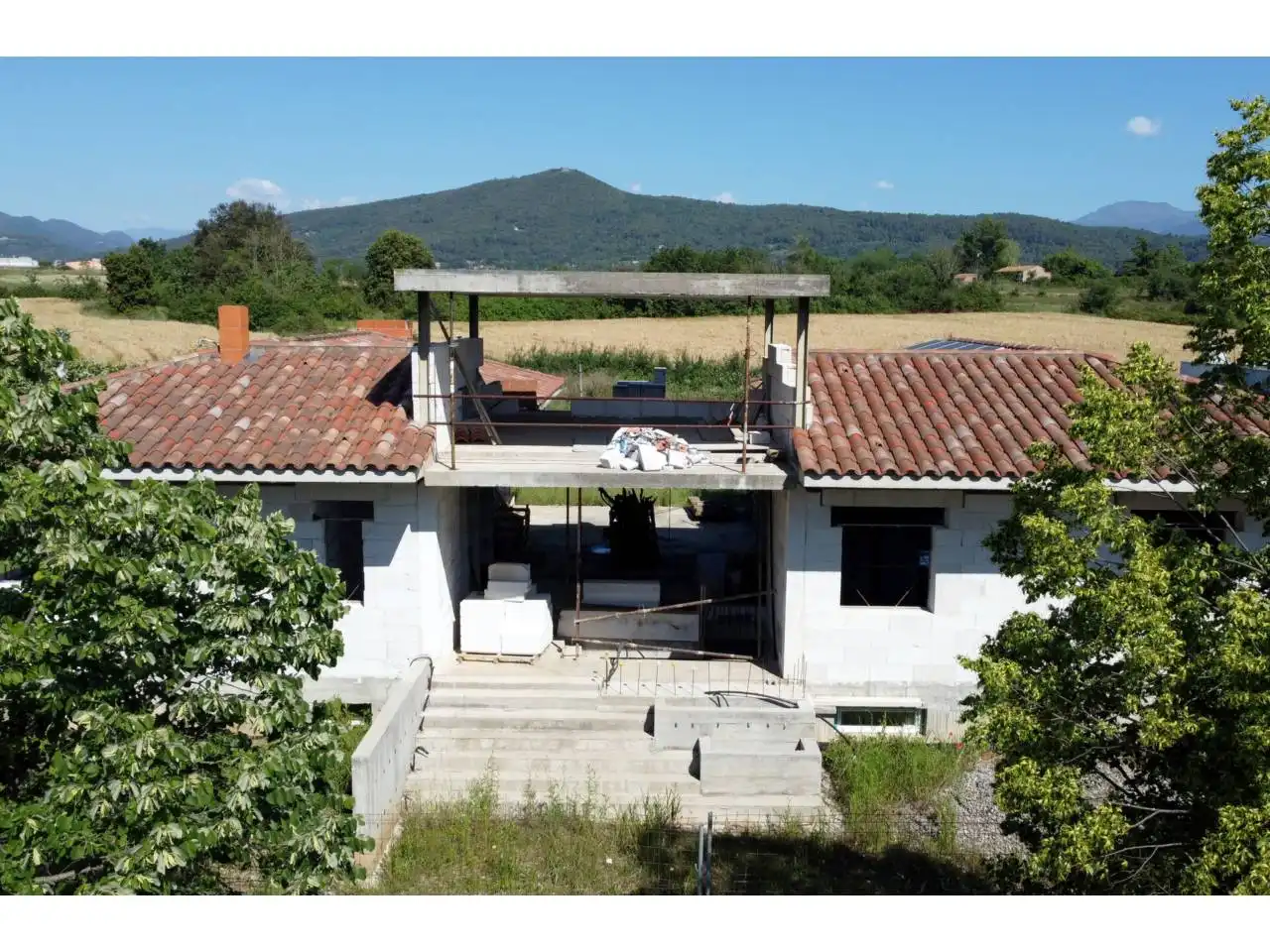 Vista exterior de Casa o xalet en venda en Sant Jaume de Llierca amb Aire condicionat, Calefacció i Jardí privat