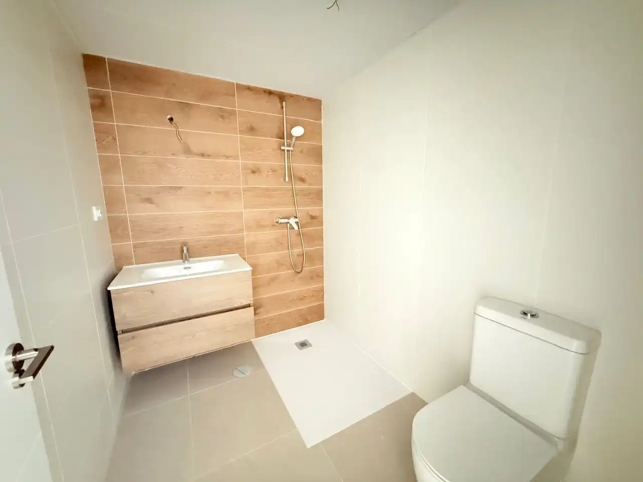 Baño de Casa adosada en venta en Vélez-Málaga con Jardín privado y Piscina comunitaria