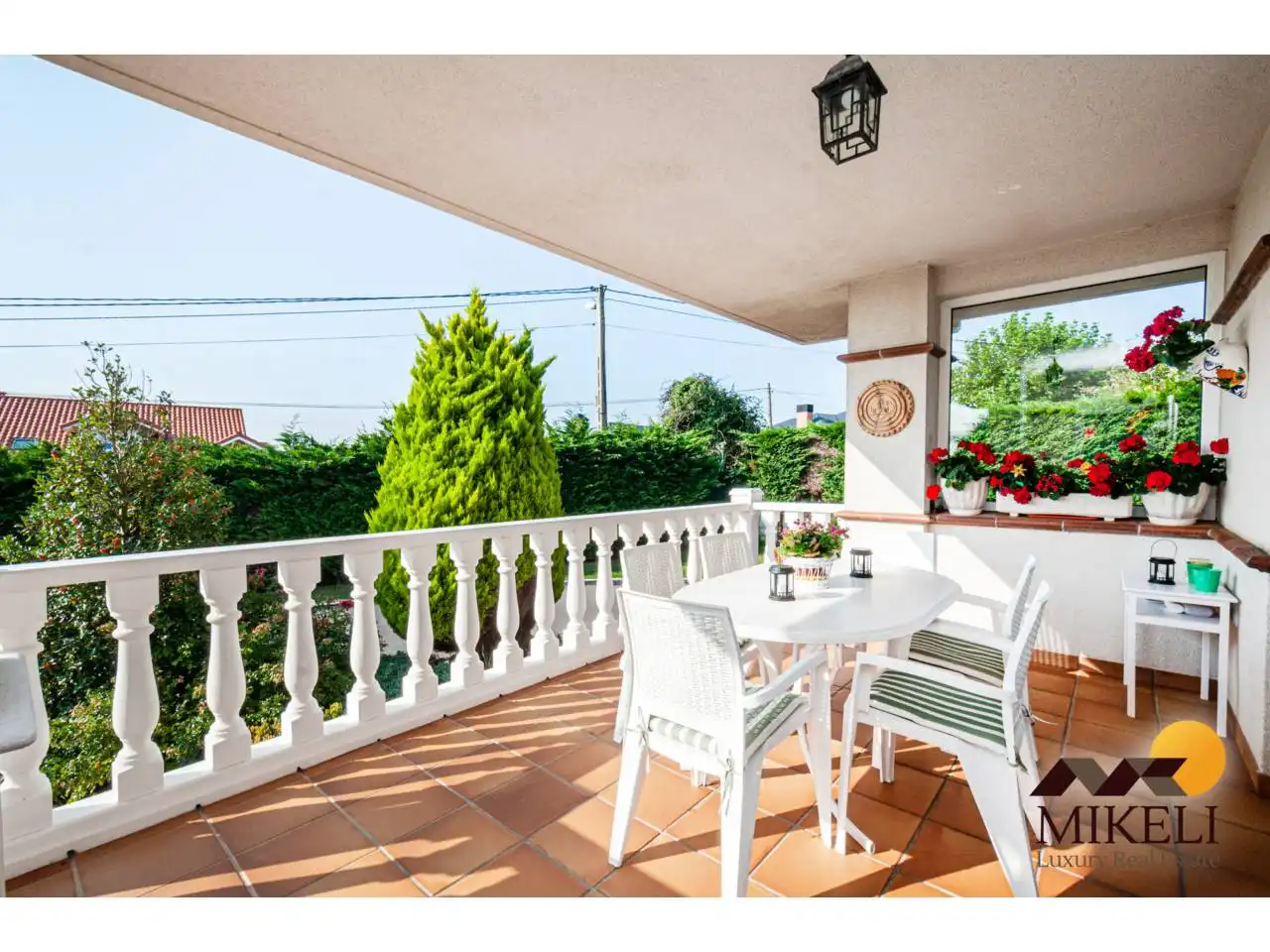 Terraza de Casa o chalet en venta en Santa Cruz de Bezana con Calefacción, Jardín privado y Terraza
