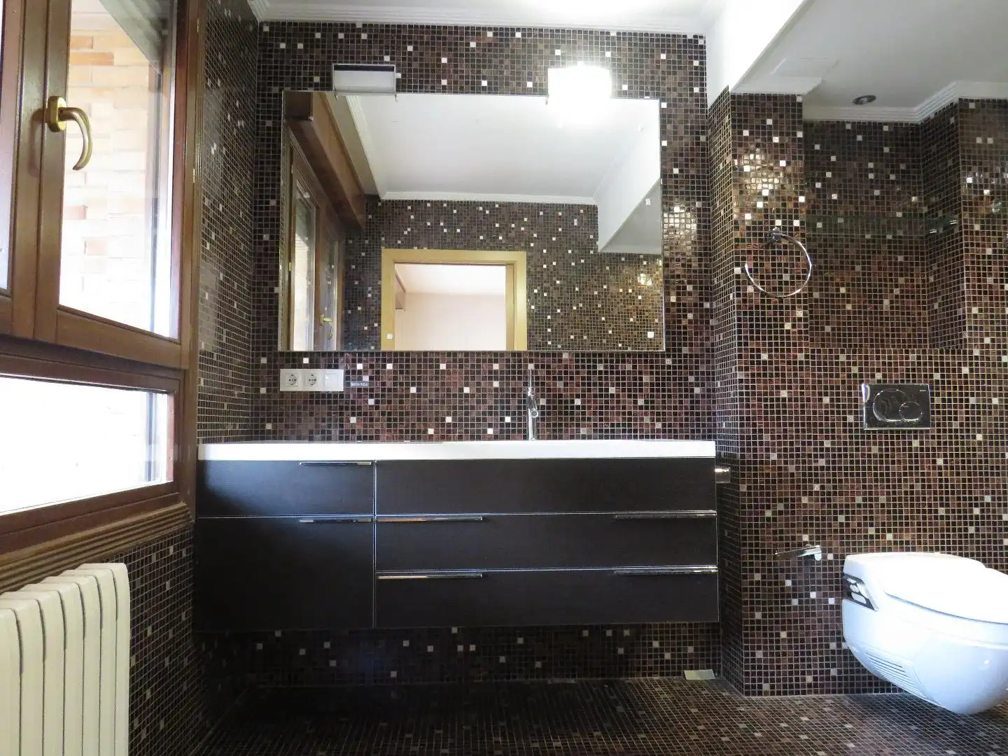 Baño de Casa adosada de alquiler en Zaragoza con Terraza, Trastero y Piscina
