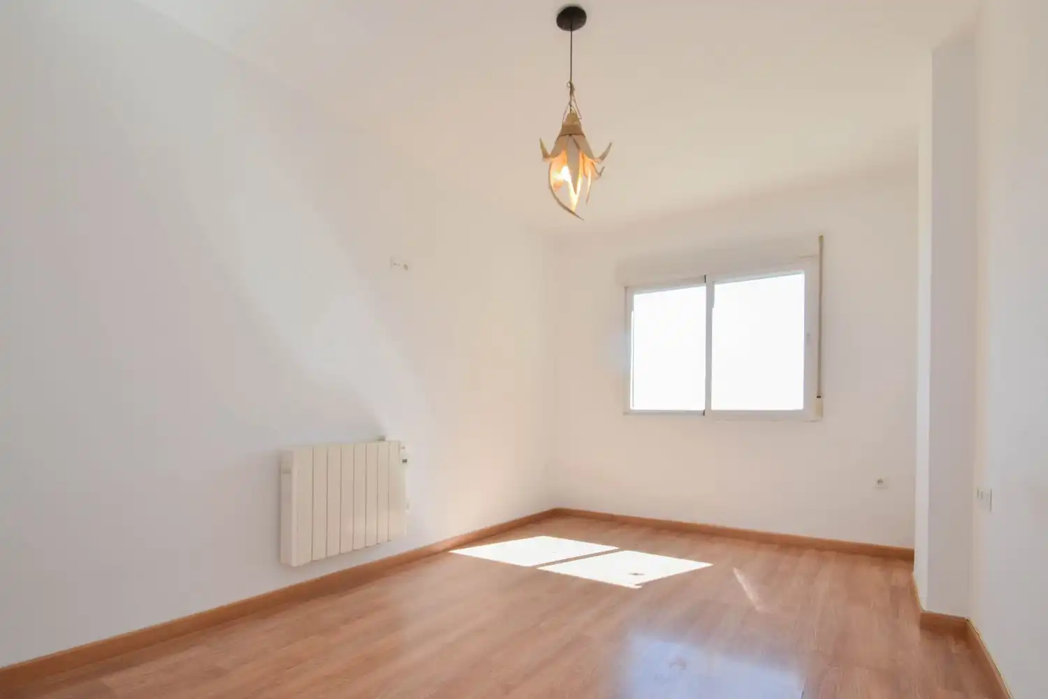Dormitori de Casa adosada en venda en Las Gabias amb Terrassa i Piscina comunitària
