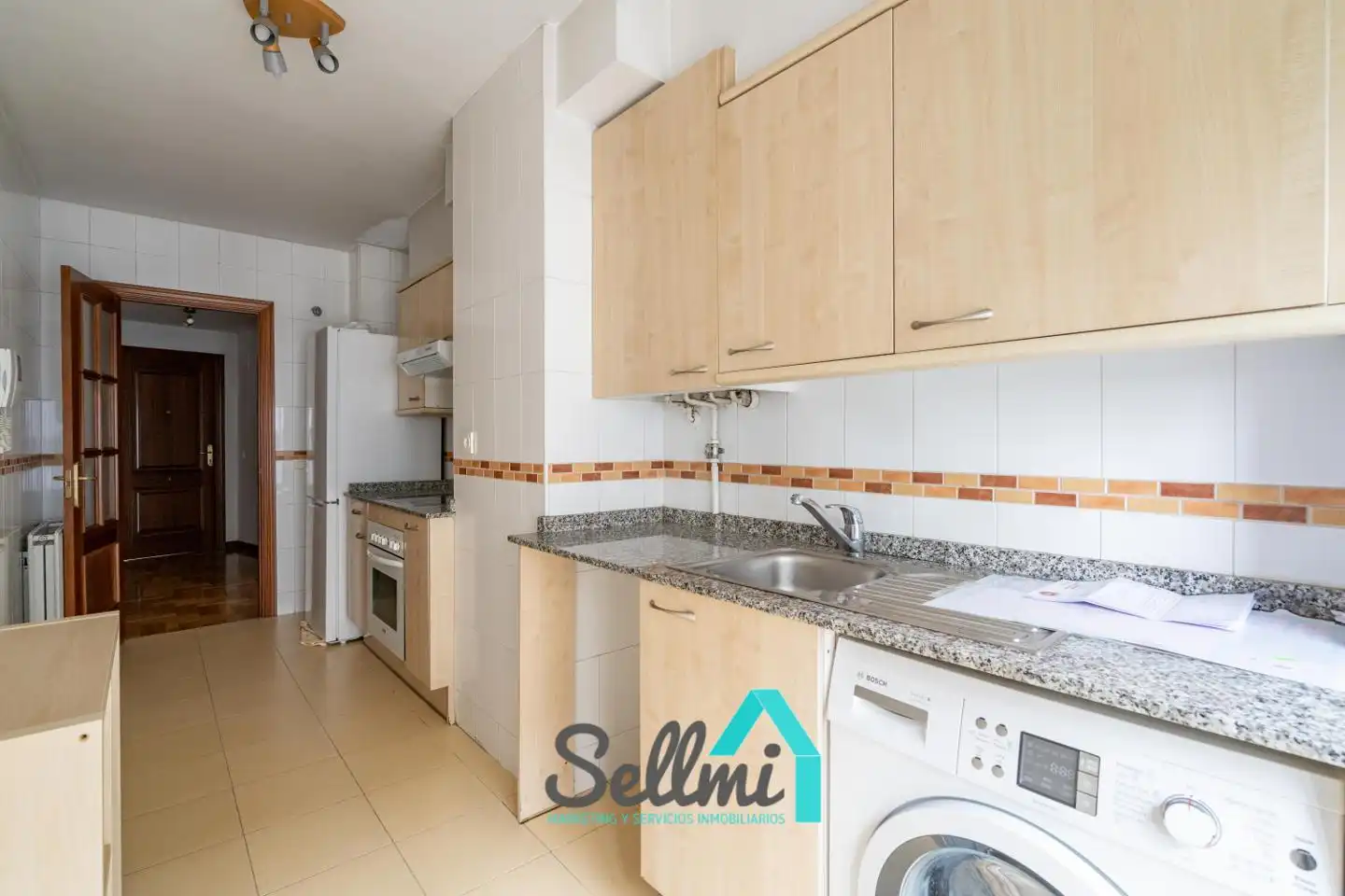 Cocina de Piso de alquiler en Oviedo  con Calefacción, Parquet y Trastero