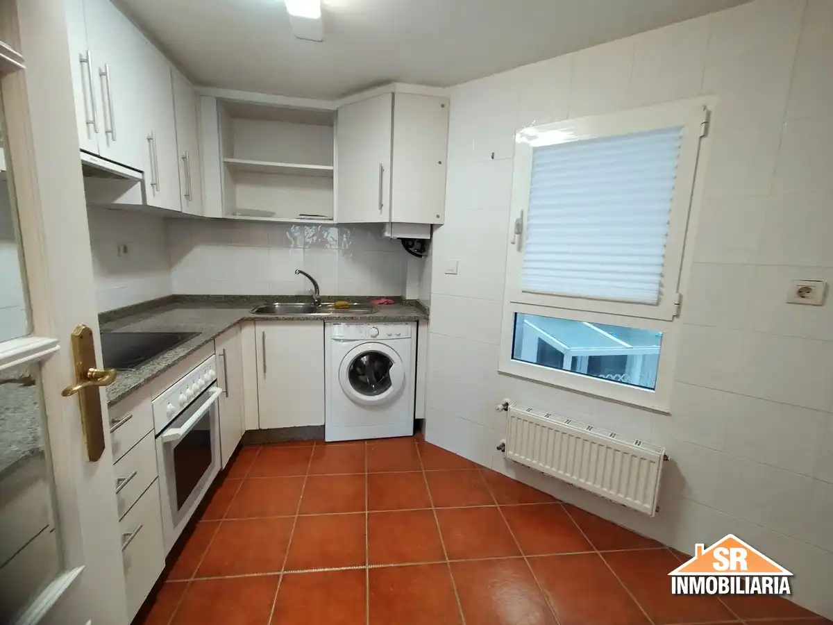 Flat with lift to rent in Rúa Miguel Servet