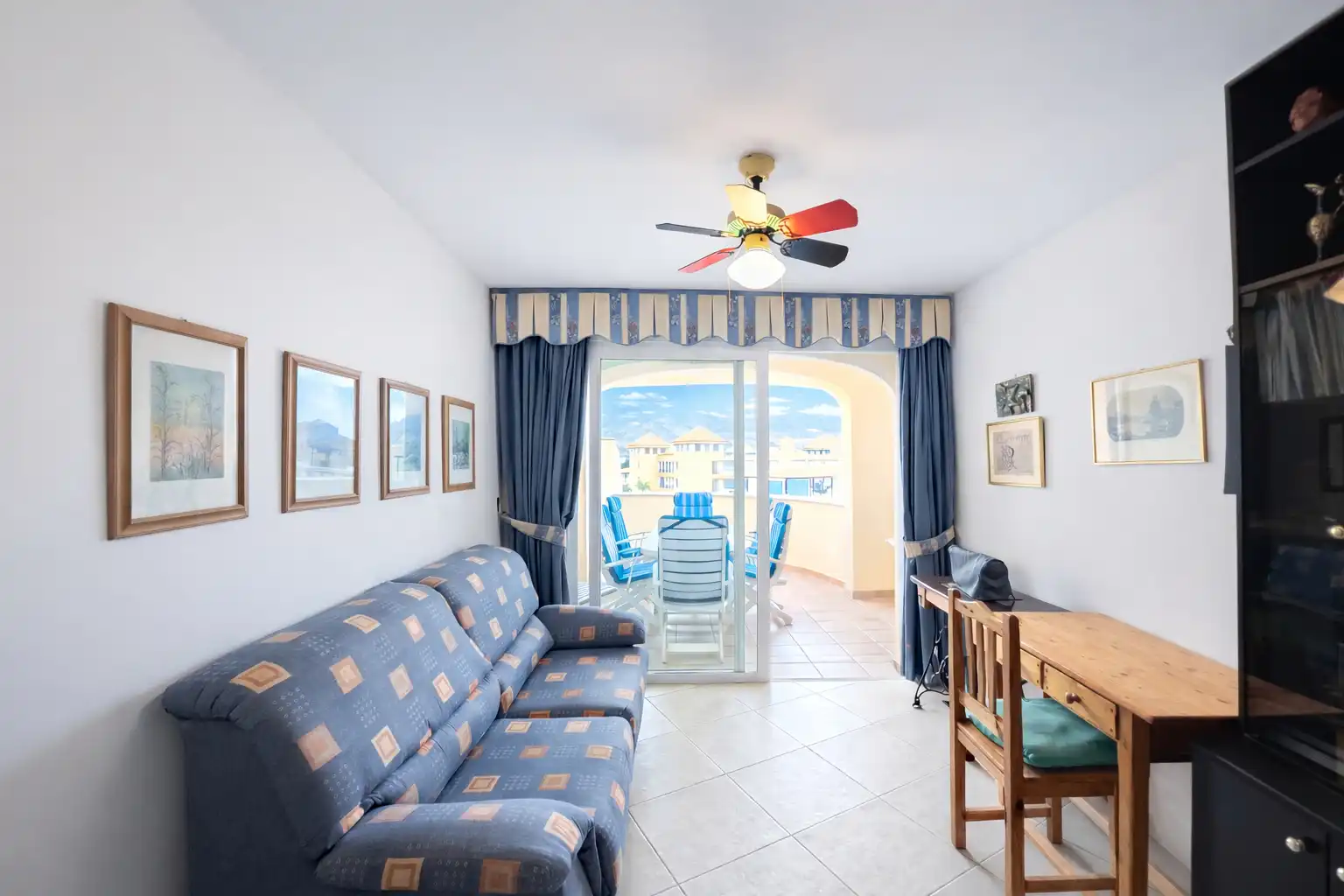 Sala de estar de Apartamento en venta en Arona con Terraza, Amueblado y Horno