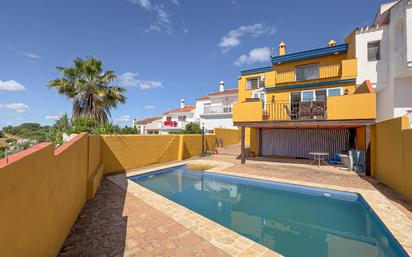 Vista exterior de Casa o xalet en venda en  Córdoba Capital amb Aire condicionat, Terrassa i Piscina