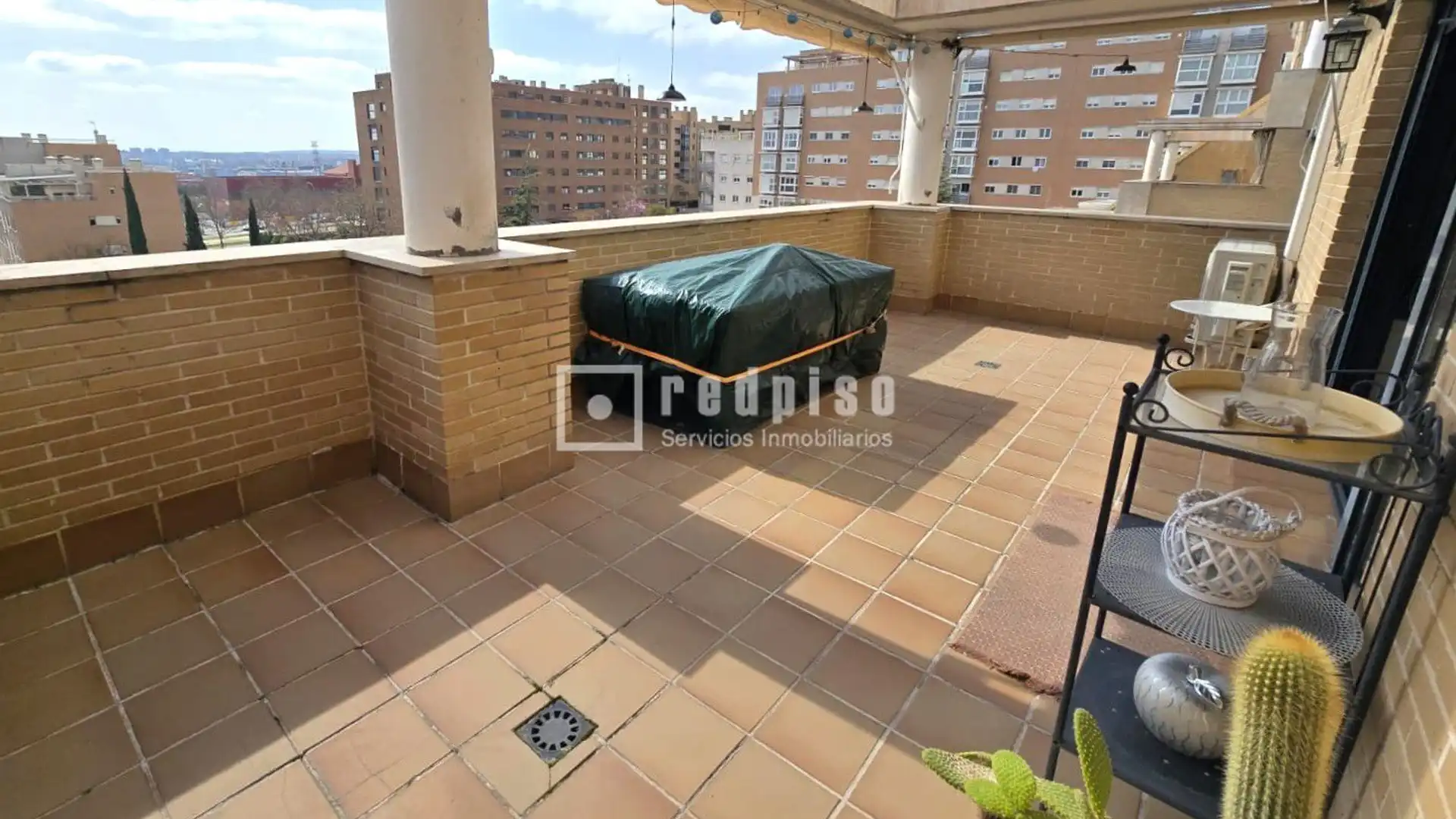 Terrace of Flat for sale in  Madrid Capital  with Air Conditioner, Heating and Private garden
