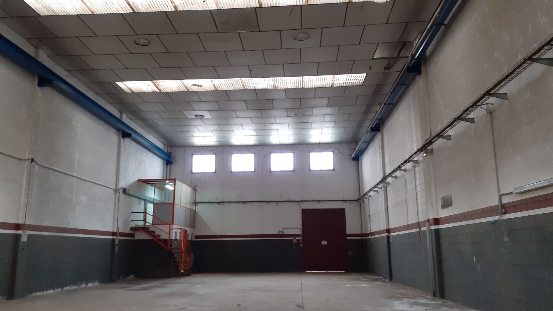 Nau industrial de lloguer en Santa Eulàlia de Ronçana