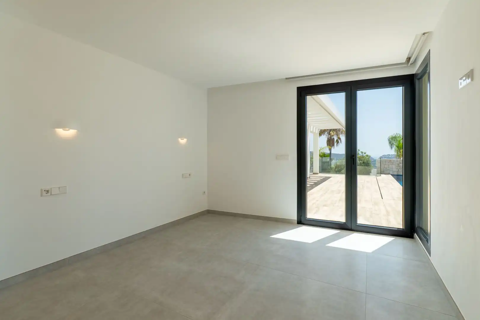 Haus oder Chalet zum Verkauf in Moraira mit Klimaanlage, Privatgarten und Terrasse