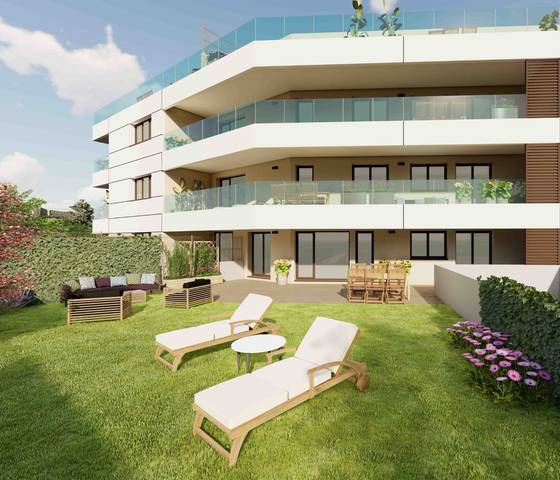 Planta baja en Venta en Calle del Quejigo en Girón