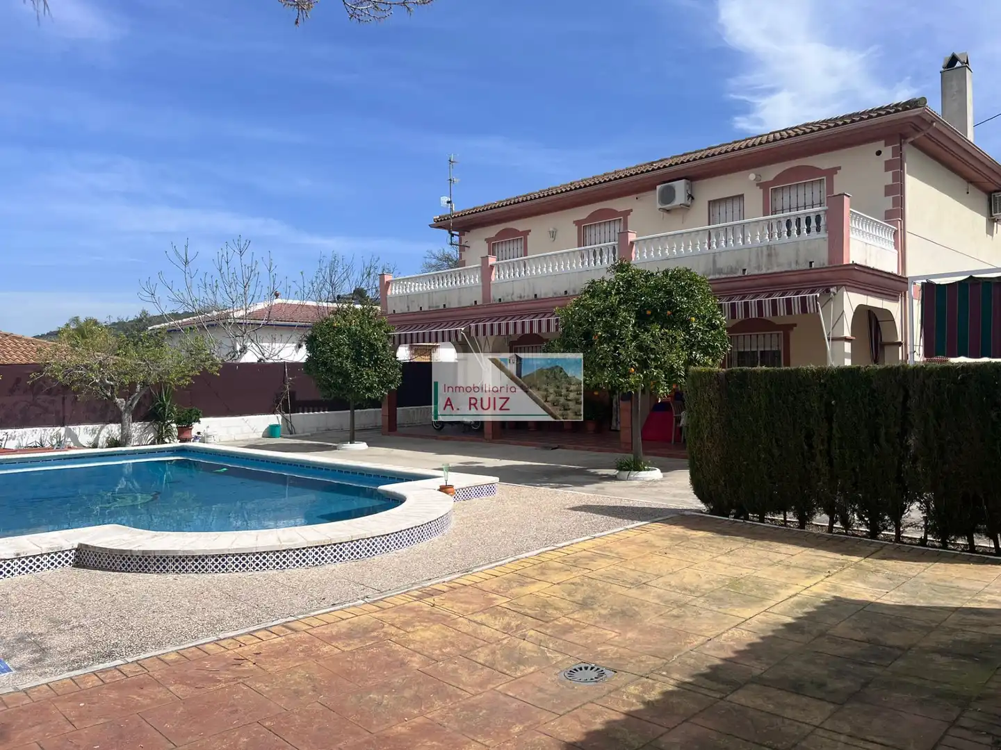 Villa mit Pool zum Verkauf in Cabra