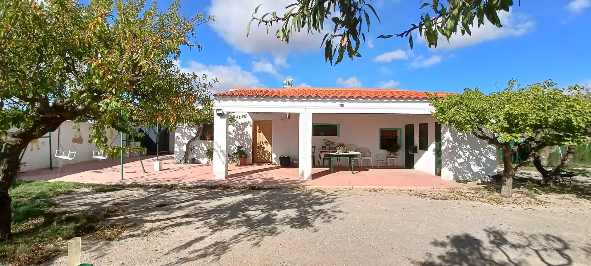 Vista exterior de Casa o xalet en venda en Almansa amb Jardí privat