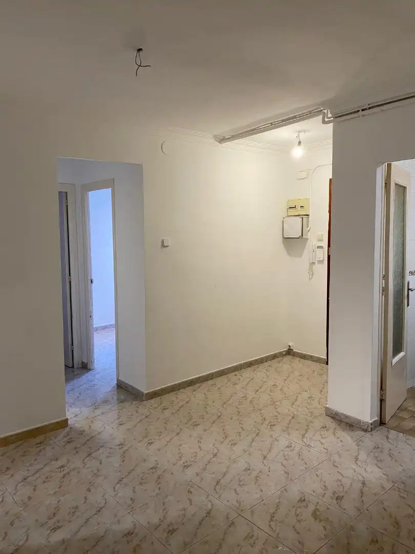 Appartamento con terrazza in vendita a Carrer de la Conca de Tremp, imagen 2