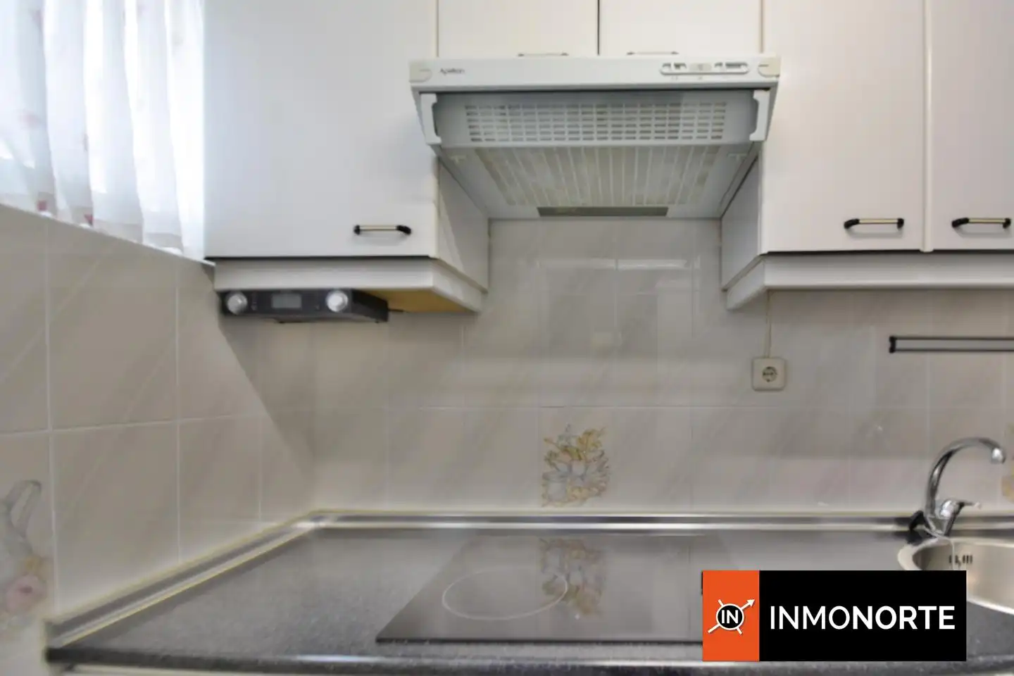 Cocina de Piso en venta en Laredo con Terraza