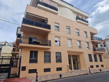Piso con ascensor en venta en Calle Valdepeñas